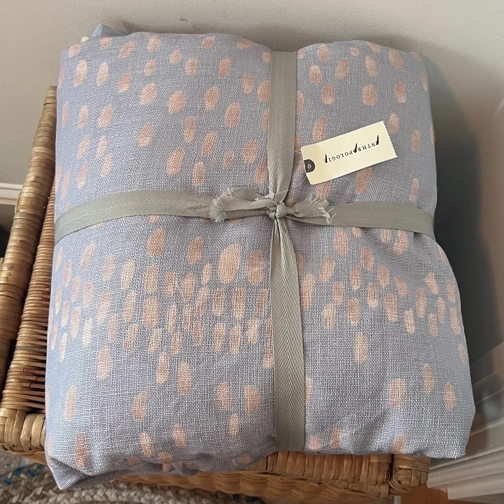 Anthropologie Rainier Percale Duvet Queen with 2 shams (king and regular) NWT